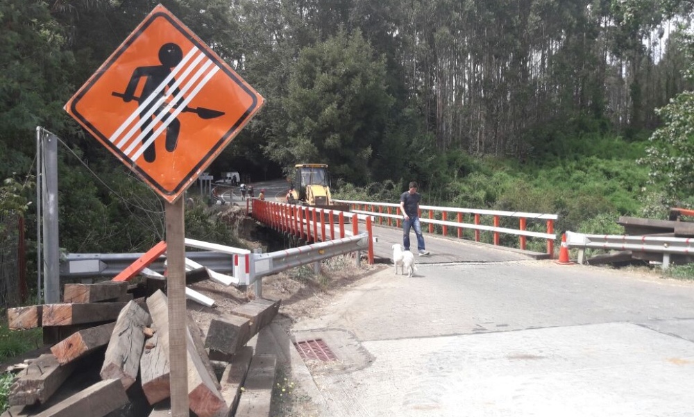 Vialidad realiza trabajos de mejoramiento de puente Collilelfu de Reumén
