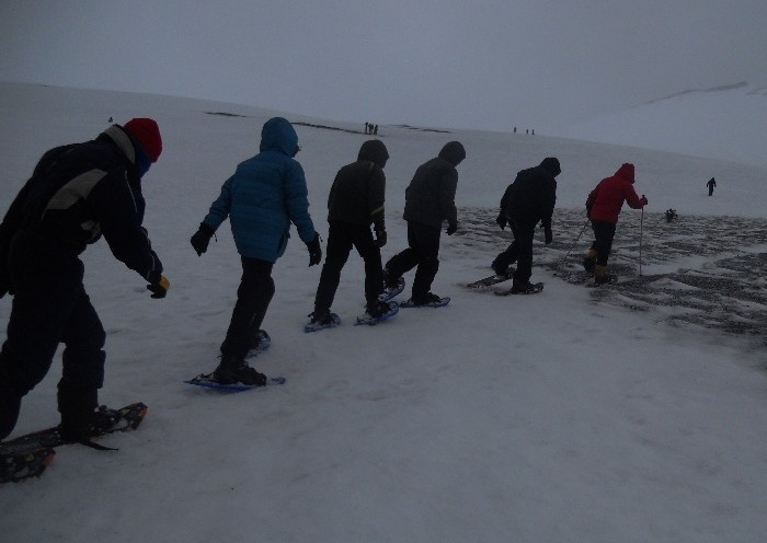 Esforzados estudiantes de la Escuela Proyecto de Futuro disfrutaron de un fin de semana en la nieve