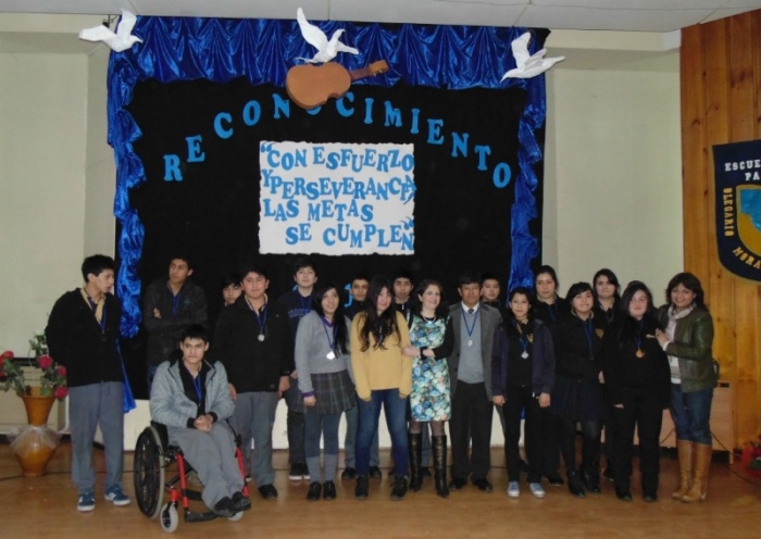 Escuela Olegario Morales Oliva premió a estudiantes destacados para reconocer su compromiso y superación