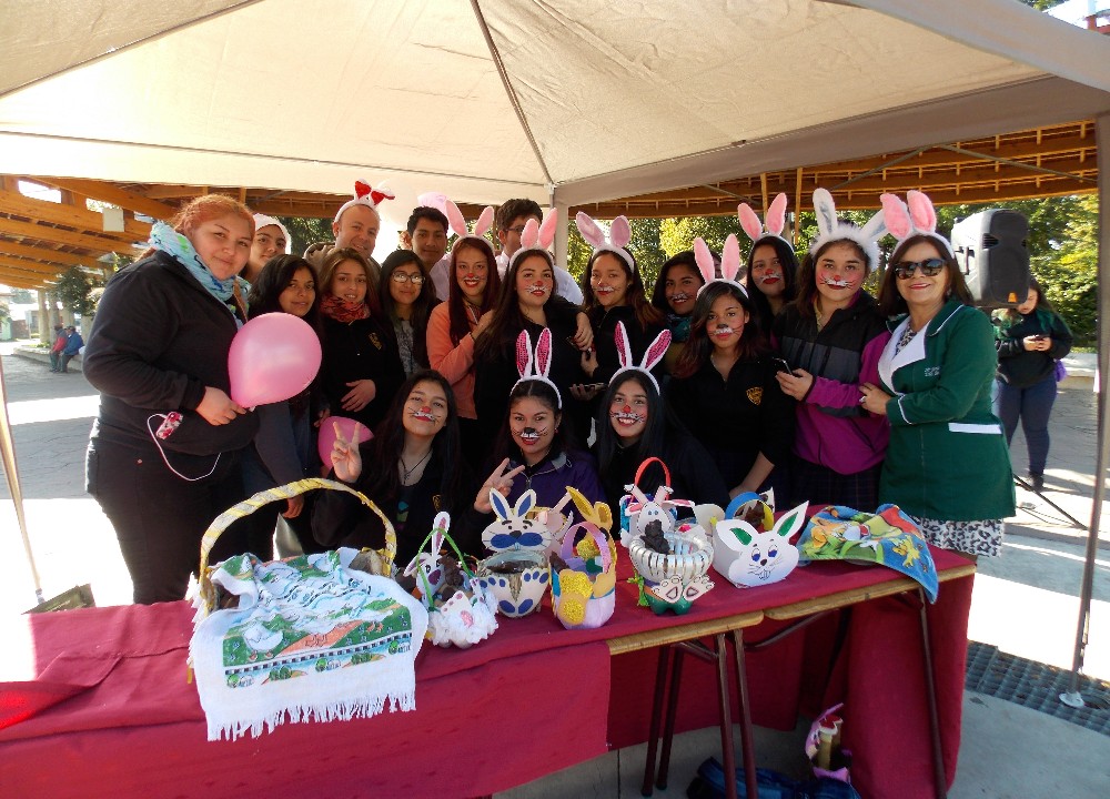 Estudiantes del Liceo Rodulfo Amando Philippi celebraron Pascua de Resurrección con la comunidad 