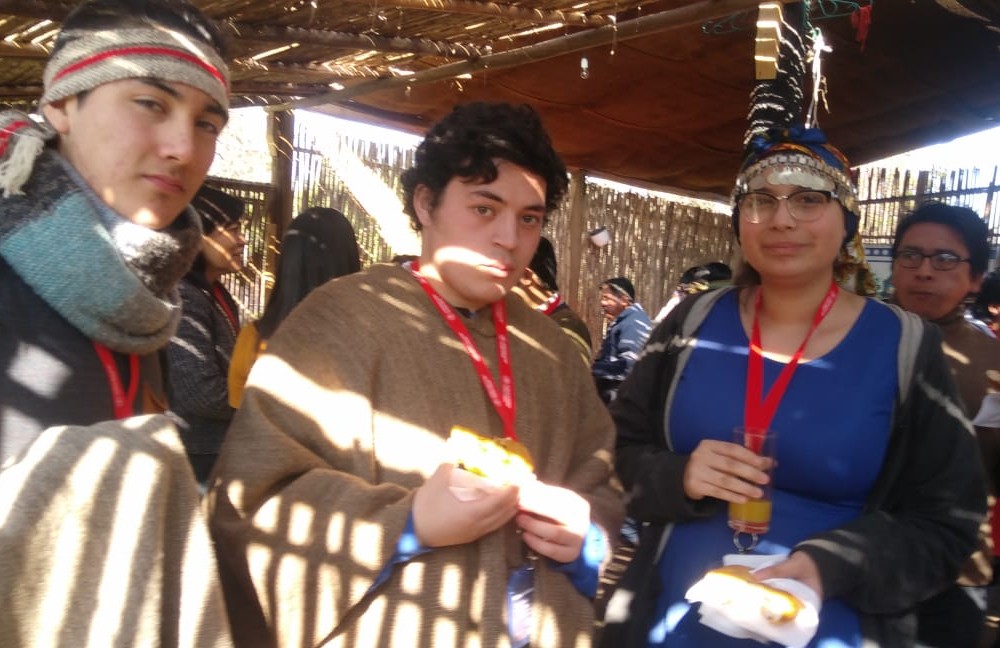 Estudiantes del Liceo de Paillaco representaron a la región en encuentro nacional de cultura mapuche 
