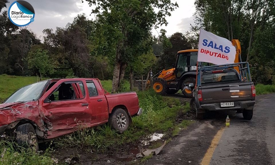 Comando de Sebastián Piñera protagonizó accidente en Lago Ranco 