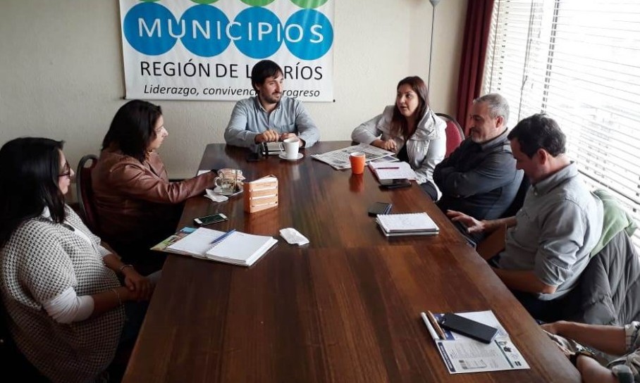 Buscan crear Red Municipal de Fomento Productivo en la Región de Los Ríos