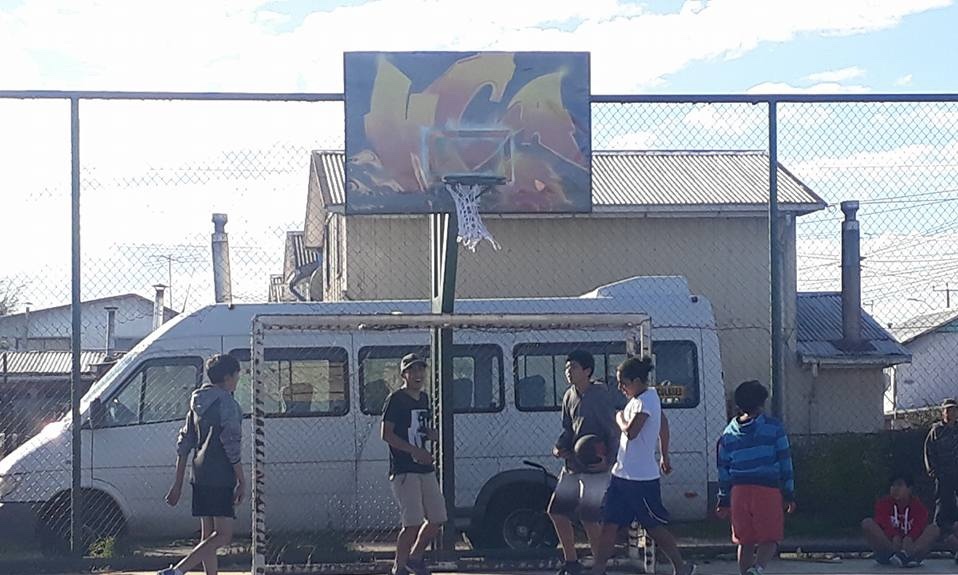 Agrupación juvenil de Paillaco organizó primer campeonato de básquetbol callejero
