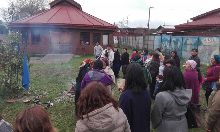Mujeres mapuche de Paillaco conmemoraron el Día de la Mujer Indígena