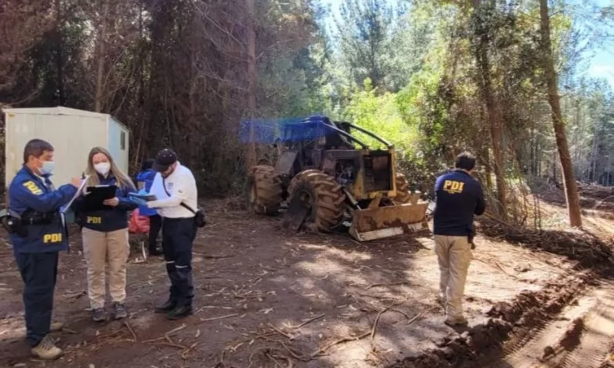 Investigan incendio de maquinaria forestal en fundo de Paillaco