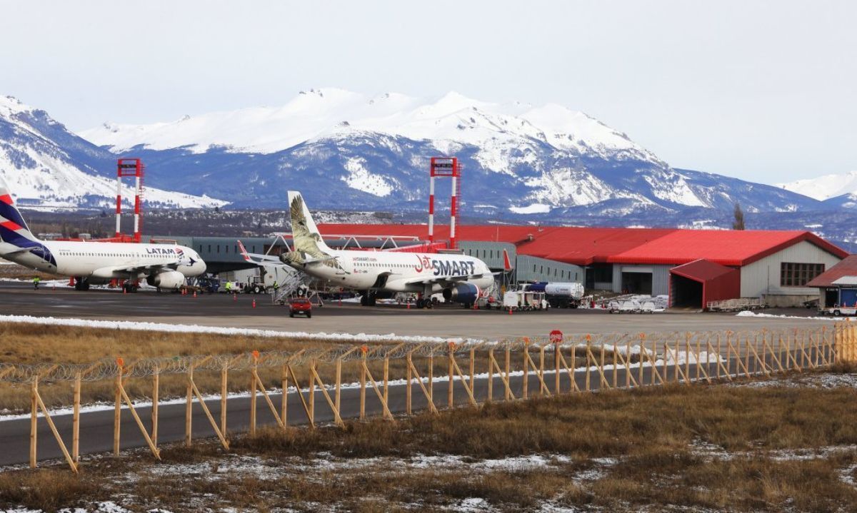 Aeródromo de Balmaceda embarcó a 163 mil pasajeros durante el primer semestre
