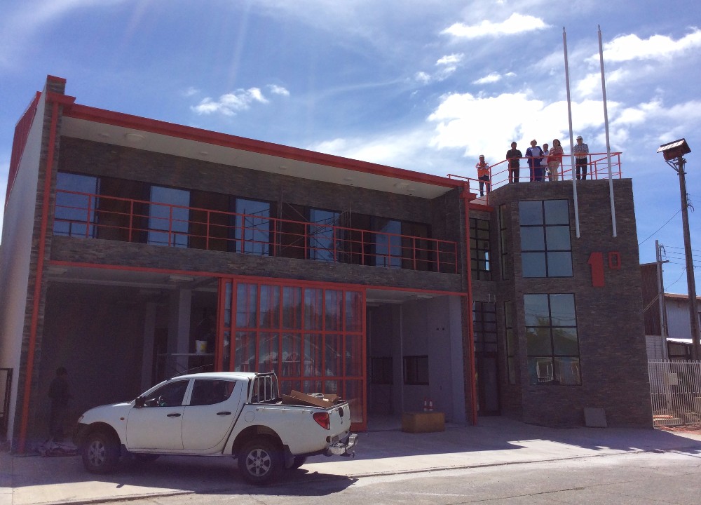 Primera Compañía de Bomberos de Paillaco cuenta los días para la inauguración de su nuevo cuartel