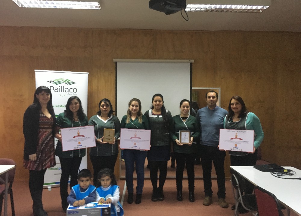Oficina del Medio Ambiente premió establecimientos educacionales que participaron en concurso Recopila